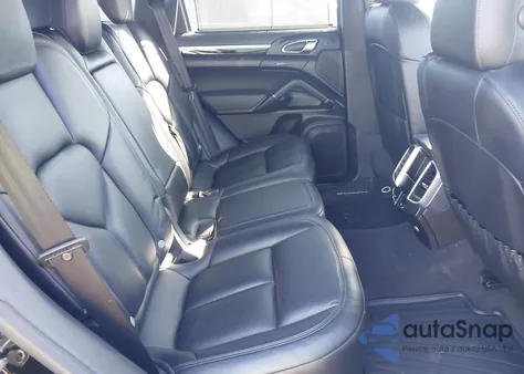 2016 Porsche Cayenne E-Hybrid S z USA, uszkodzony, nr VIN WP1AE2A29GLA64823